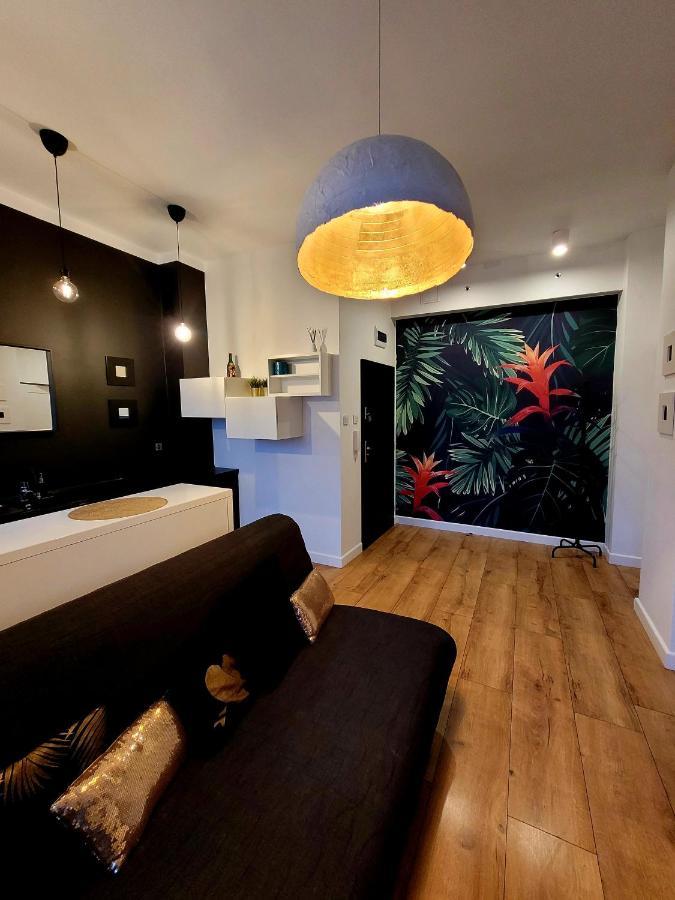 Apartament By The Way Daire Wrocław Dış mekan fotoğraf