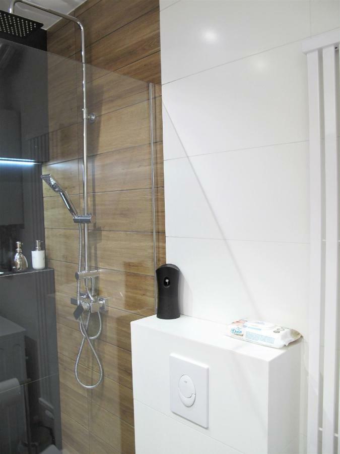 Apartament By The Way Daire Wrocław Dış mekan fotoğraf