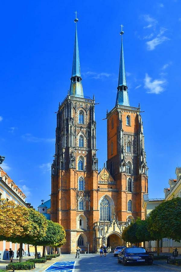 Apartament By The Way Daire Wrocław Dış mekan fotoğraf