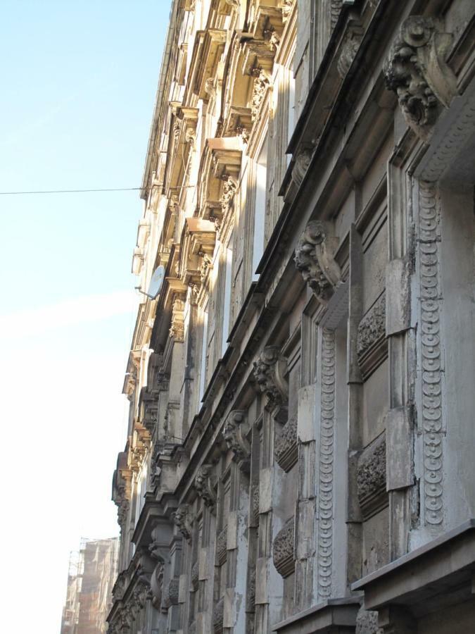 Apartament By The Way Daire Wrocław Dış mekan fotoğraf